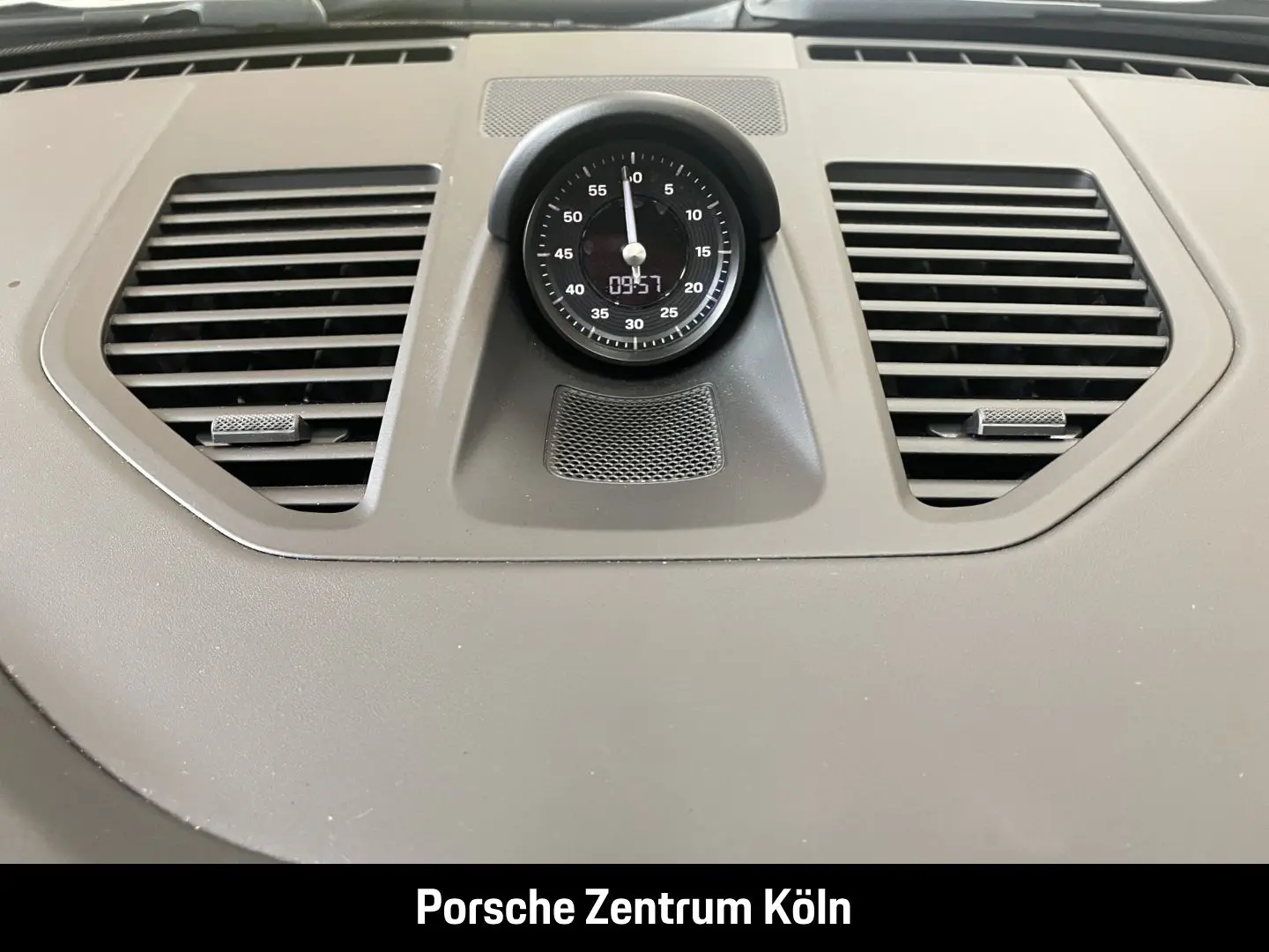 Porsche 992 911 Carrera 4S  BOSE