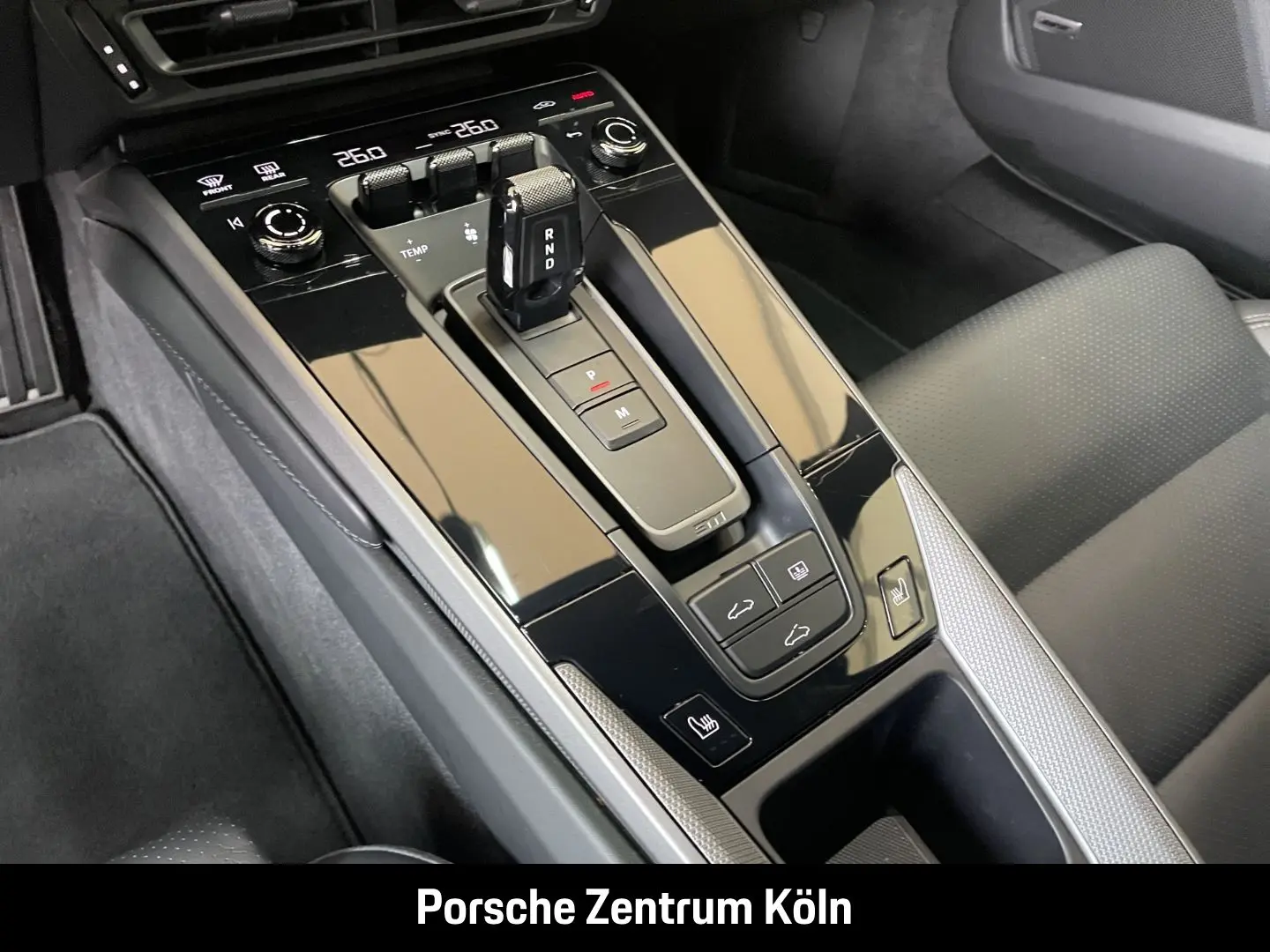Porsche 992 911 Carrera 4S  BOSE