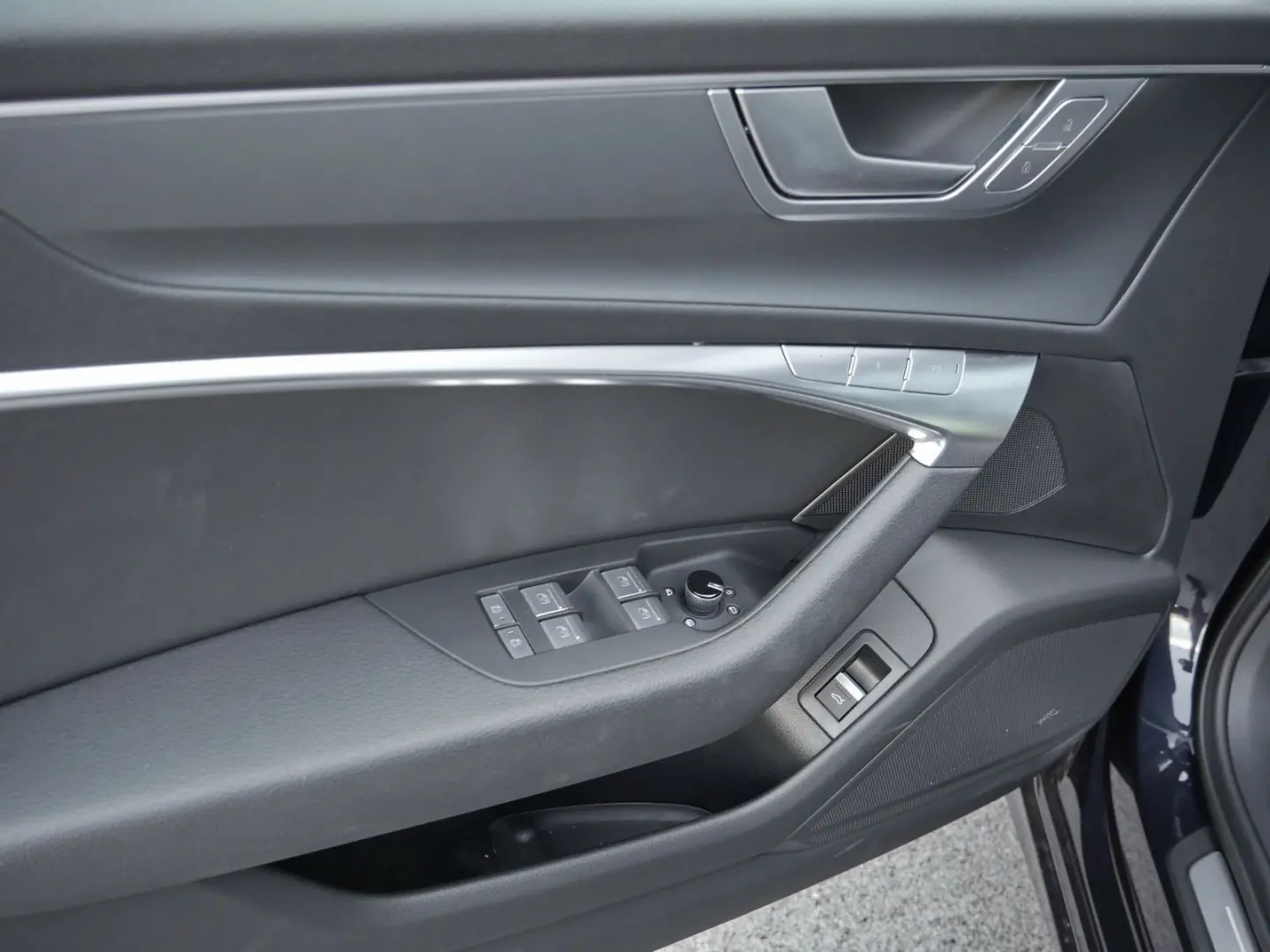 Audi A6 Limousine 55 TFSI qu. S line AHK*Pano*Matrix