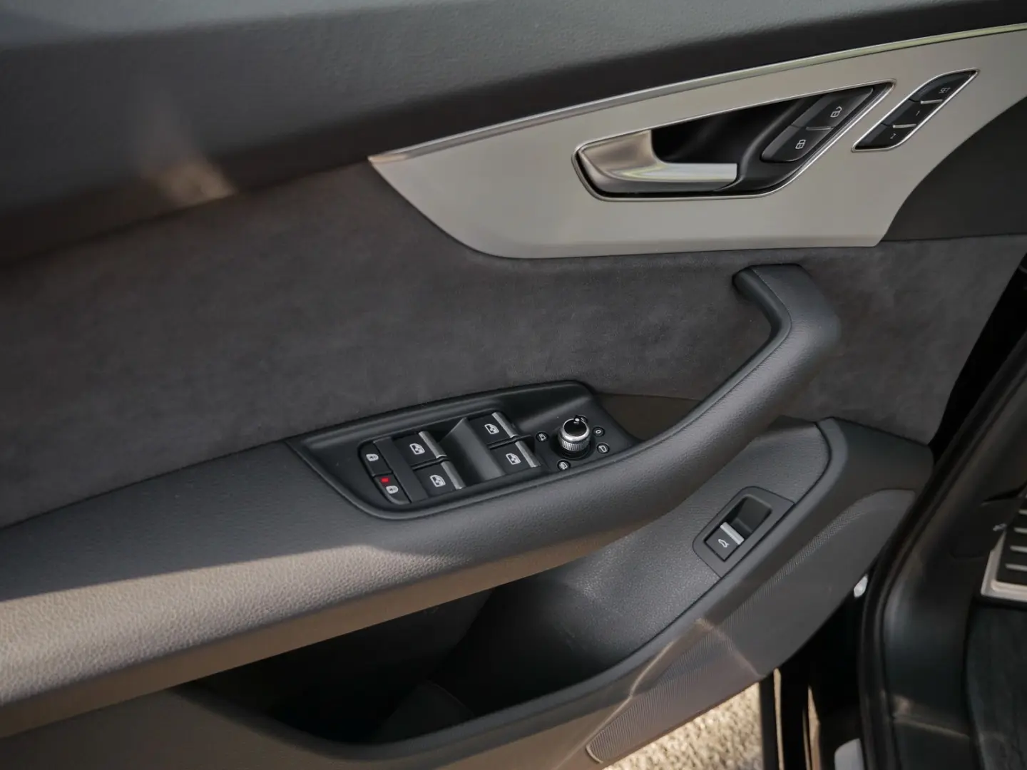 Audi Q7 50 TDI quattro S line Matrix*HuD*Pano*Air*