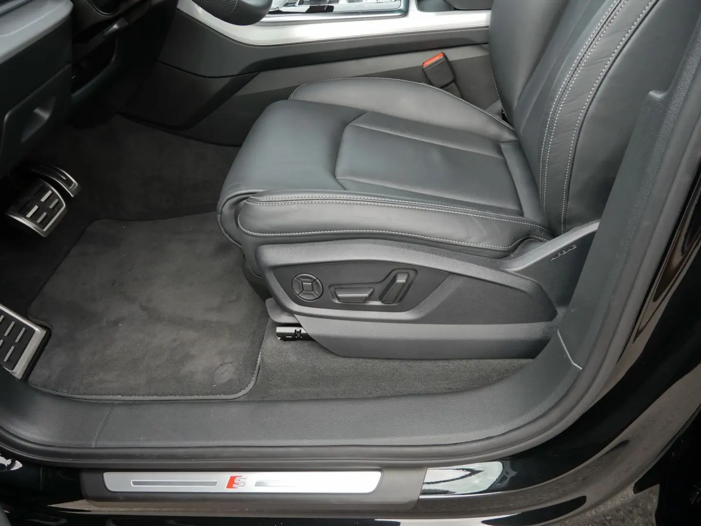 Audi Q7 3.0 TDI quattro S line Allradl.*HuD*Pano*air*
