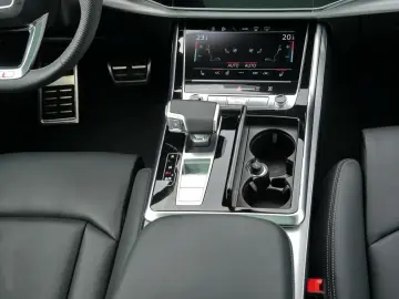 Audi  Q7 45 TDI quattro S line Allradl.*Pano*HuD*
