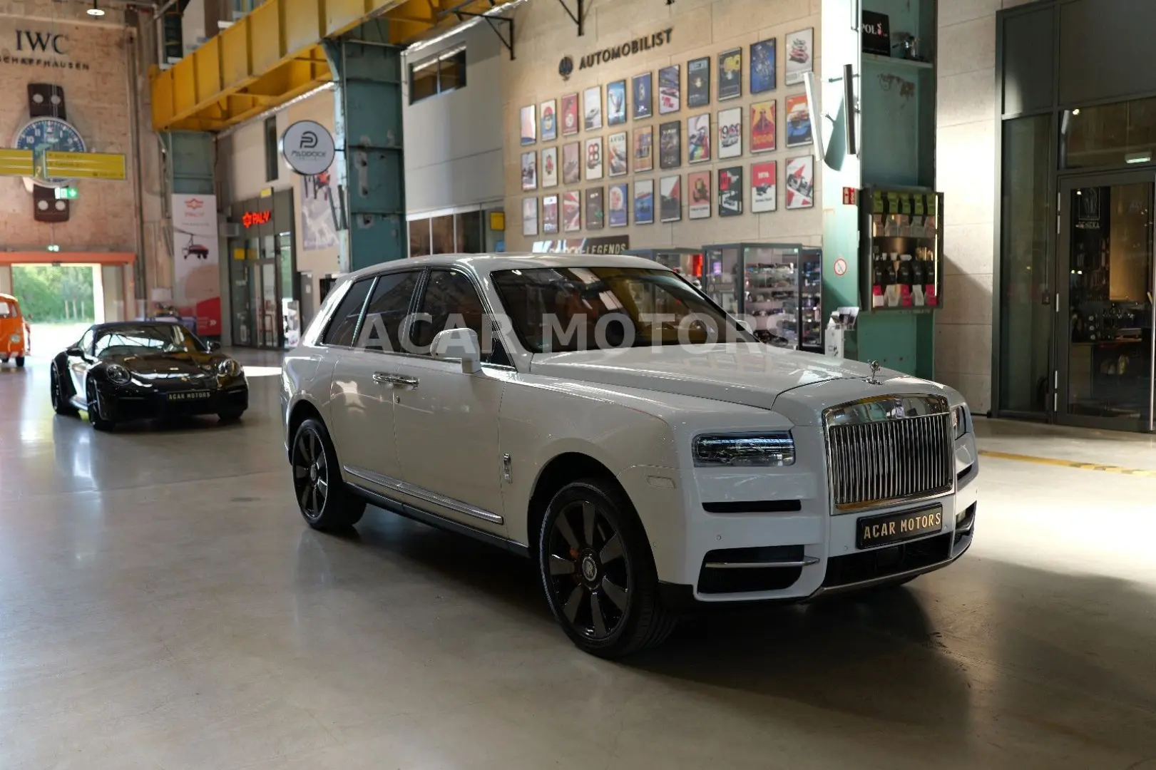 Rolls-Royce Cullinan Mandarin