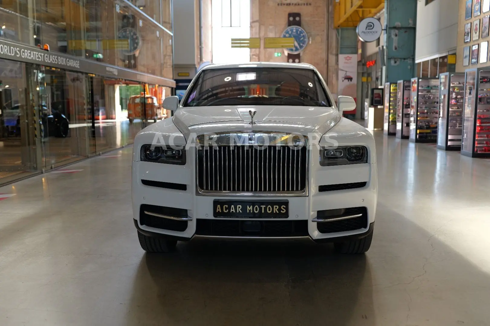 Rolls-Royce Cullinan Mandarin