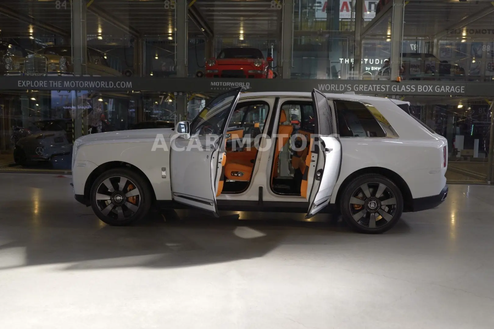 Rolls-Royce Cullinan Mandarin