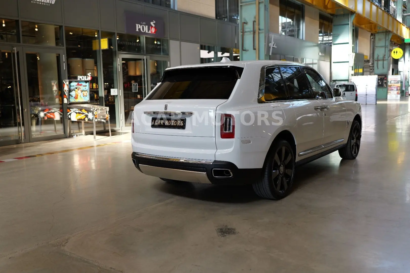 Rolls-Royce Cullinan Mandarin