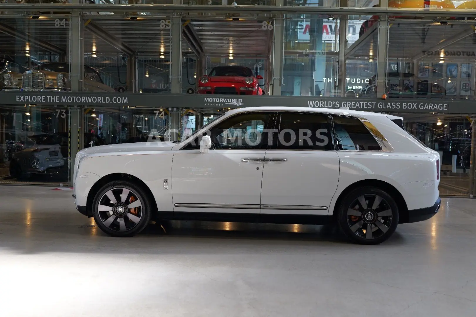 Rolls-Royce Cullinan Mandarin