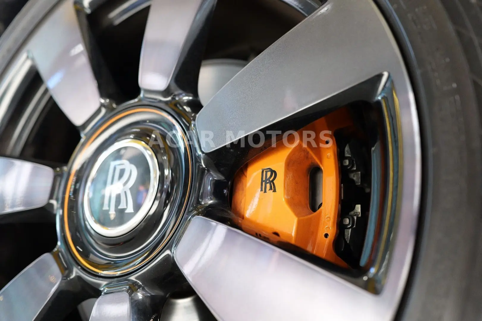 Rolls-Royce Cullinan Mandarin