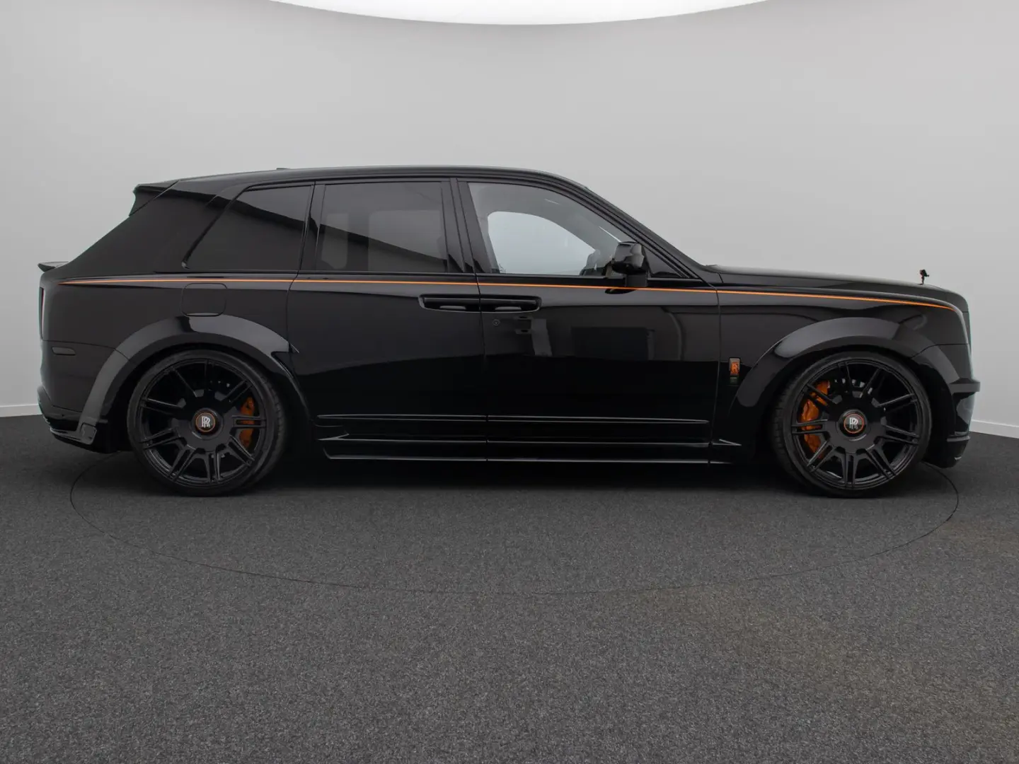 Rolls-Royce Cullinan Black Badge Night Vision Novitec