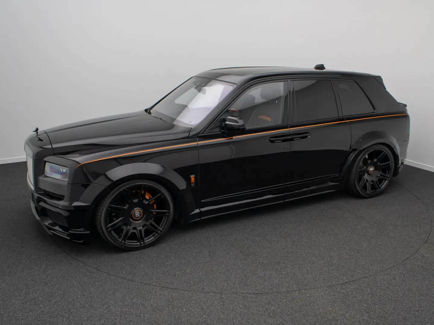 Rolls-Royce Cullinan Black Badge Night Vision Novitec