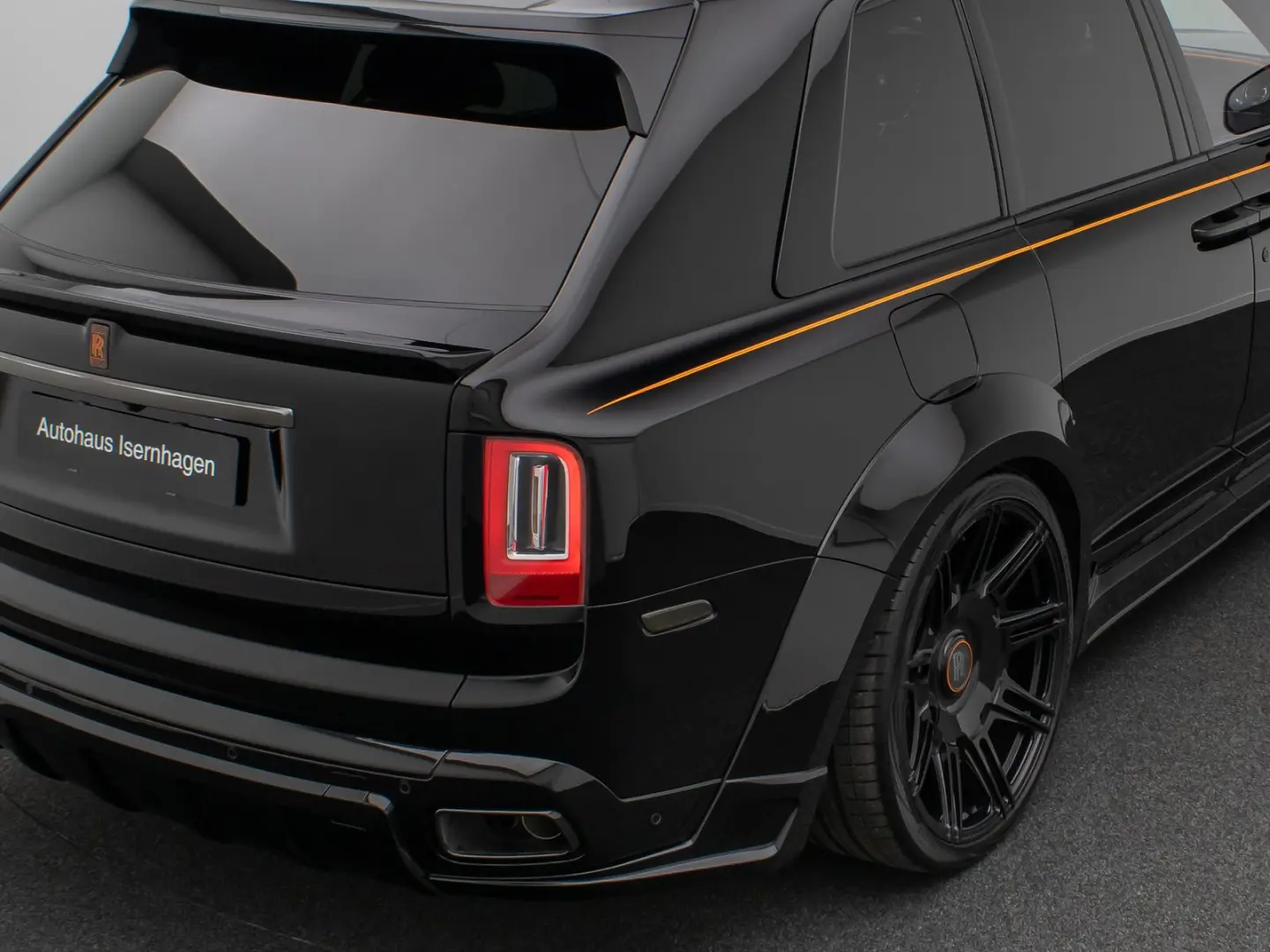Rolls-Royce Cullinan Black Badge Night Vision Novitec