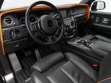 Rolls-Royce Cullinan Black Badge Night Vision Novitec
