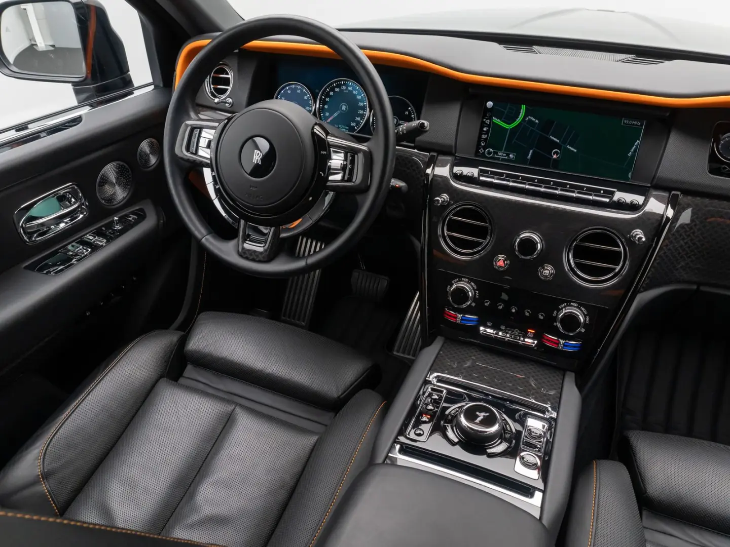 Rolls-Royce Cullinan Black Badge Night Vision Novitec