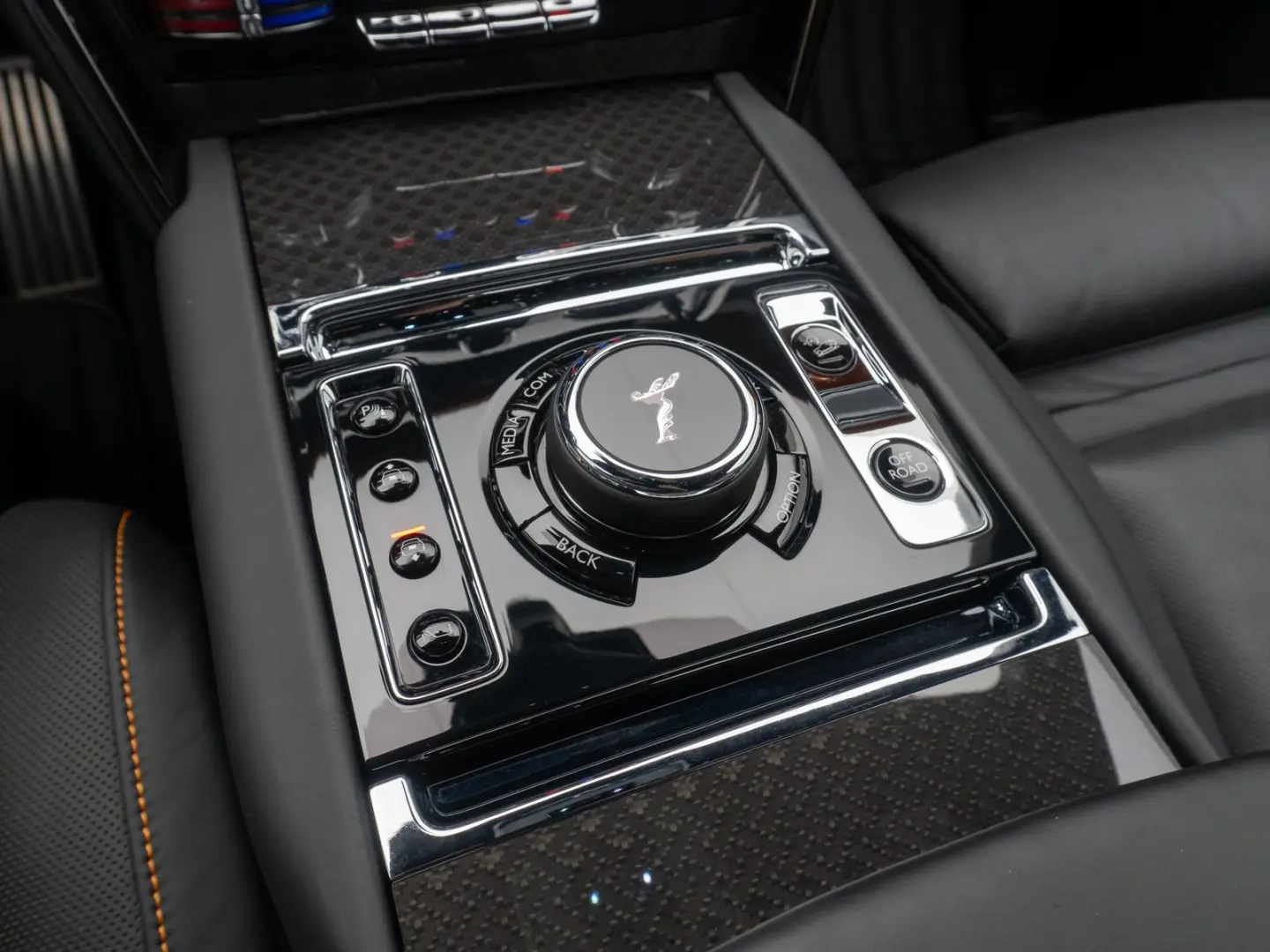 Rolls-Royce Cullinan Black Badge Night Vision Novitec