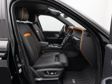 Rolls-Royce Cullinan Black Badge Night Vision Novitec