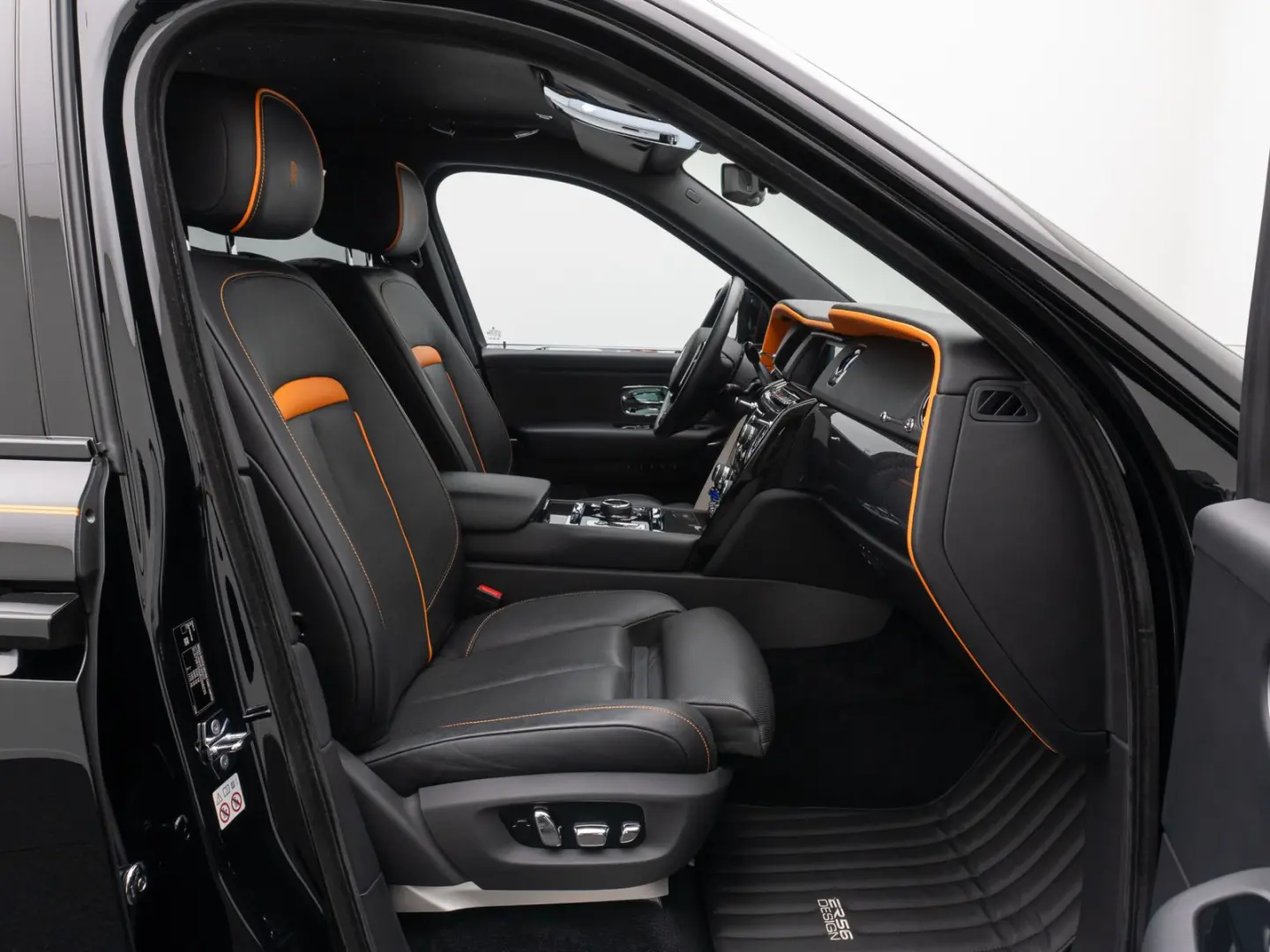 Rolls-Royce Cullinan Black Badge Night Vision Novitec