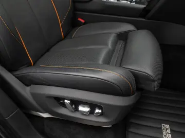 Rolls-Royce Cullinan Black Badge Night Vision Novitec