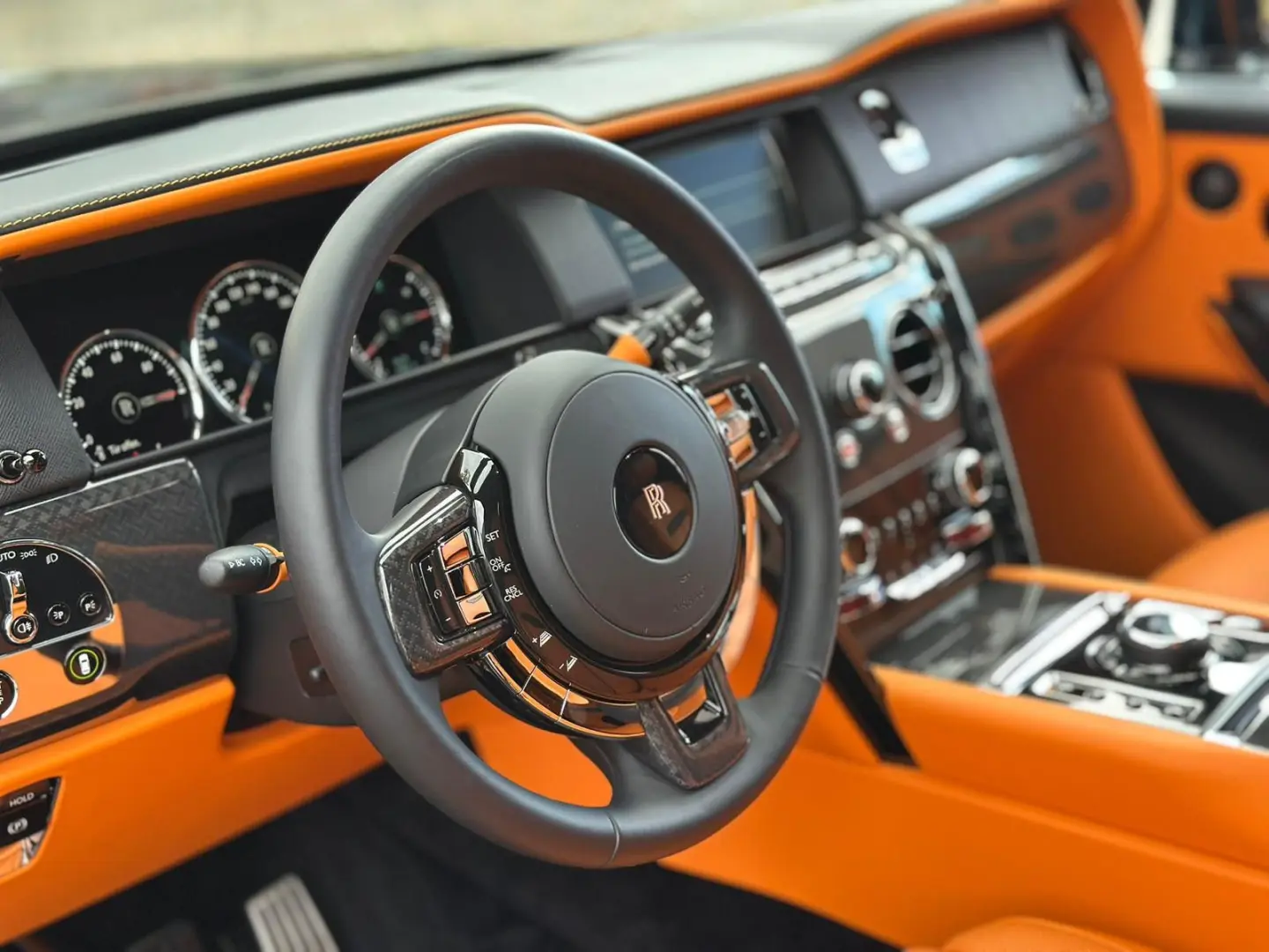Rolls-Royce CULLINAN*BLACK*BLADGE*MANSORY