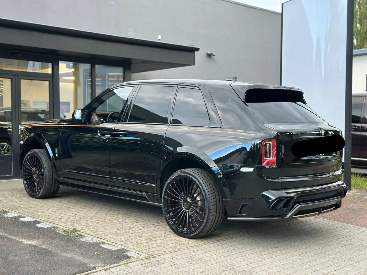 Rolls-Royce CULLINAN*BLACK*BLADGE*MANSORY