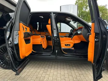 Rolls-Royce CULLINAN*BLACK*BLADGE*MANSORY