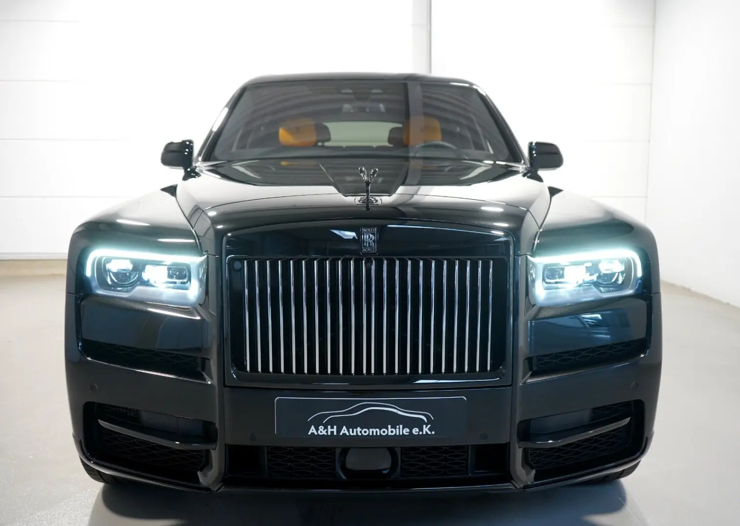 Rolls-Royce Cullinan BLACK BADGE*STARLIGHT*BESPOKE*MANSORY*