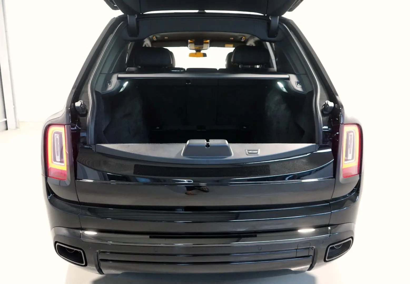 Rolls-Royce Cullinan BLACK BADGE*STARLIGHT*BESPOKE*MANSORY*