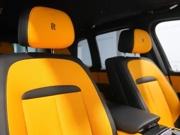 Rolls-Royce Cullinan BLACK BADGE*STARLIGHT*BESPOKE*MANSORY*