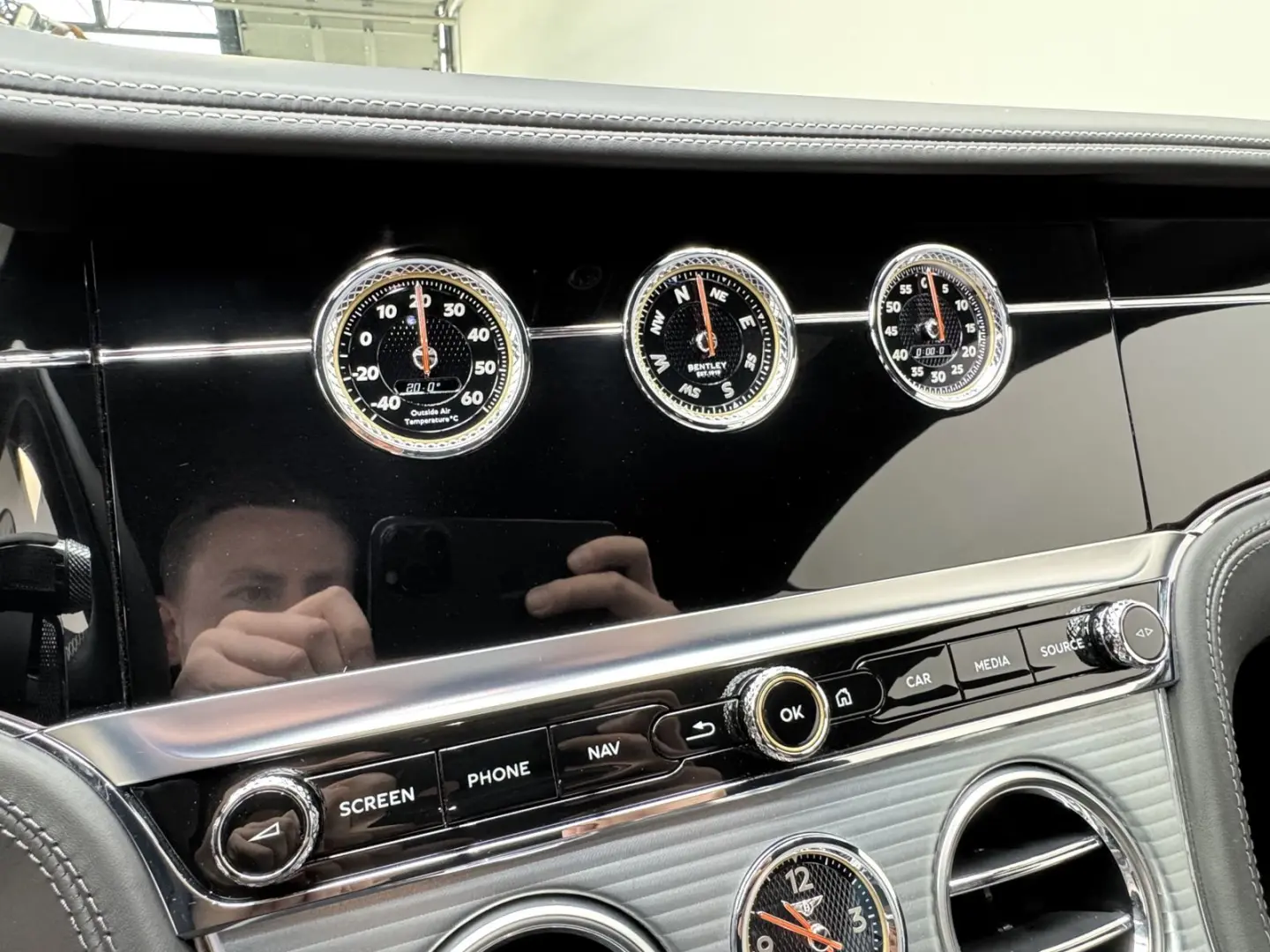 Continental GT V8 Mulliner HeadUp Night Vision