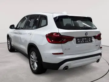 X3 xDrive30e Aut. Adva Navi HuD AHK Pano