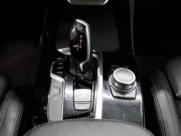 X3 xDrive30e Aut. Adva Navi HuD AHK Pano