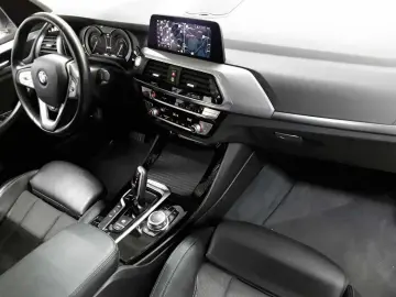 X3 xDrive30e Aut. Adva Navi HuD AHK Pano