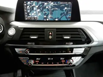 X3 xDrive30e Aut. Adva Navi HuD AHK Pano