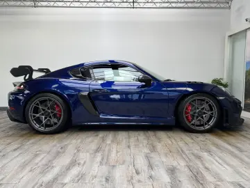 718 Cayman GT4 RS