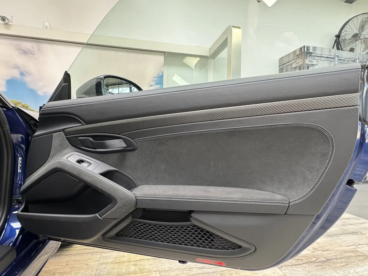 718 Cayman GT4 RS
