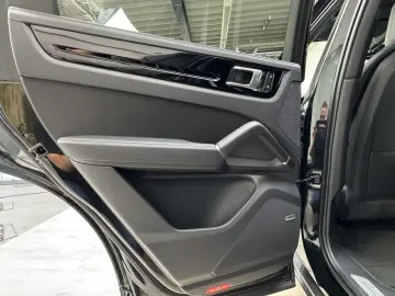 Cayenne E-Hybrid Platinum