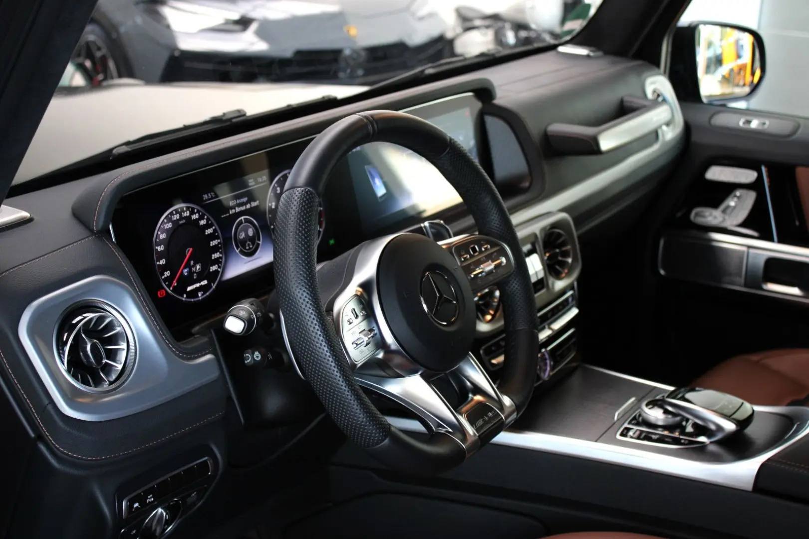 G 63 AMG PERFORMANCE EXKLUSIV | NIGHT | TV | 22