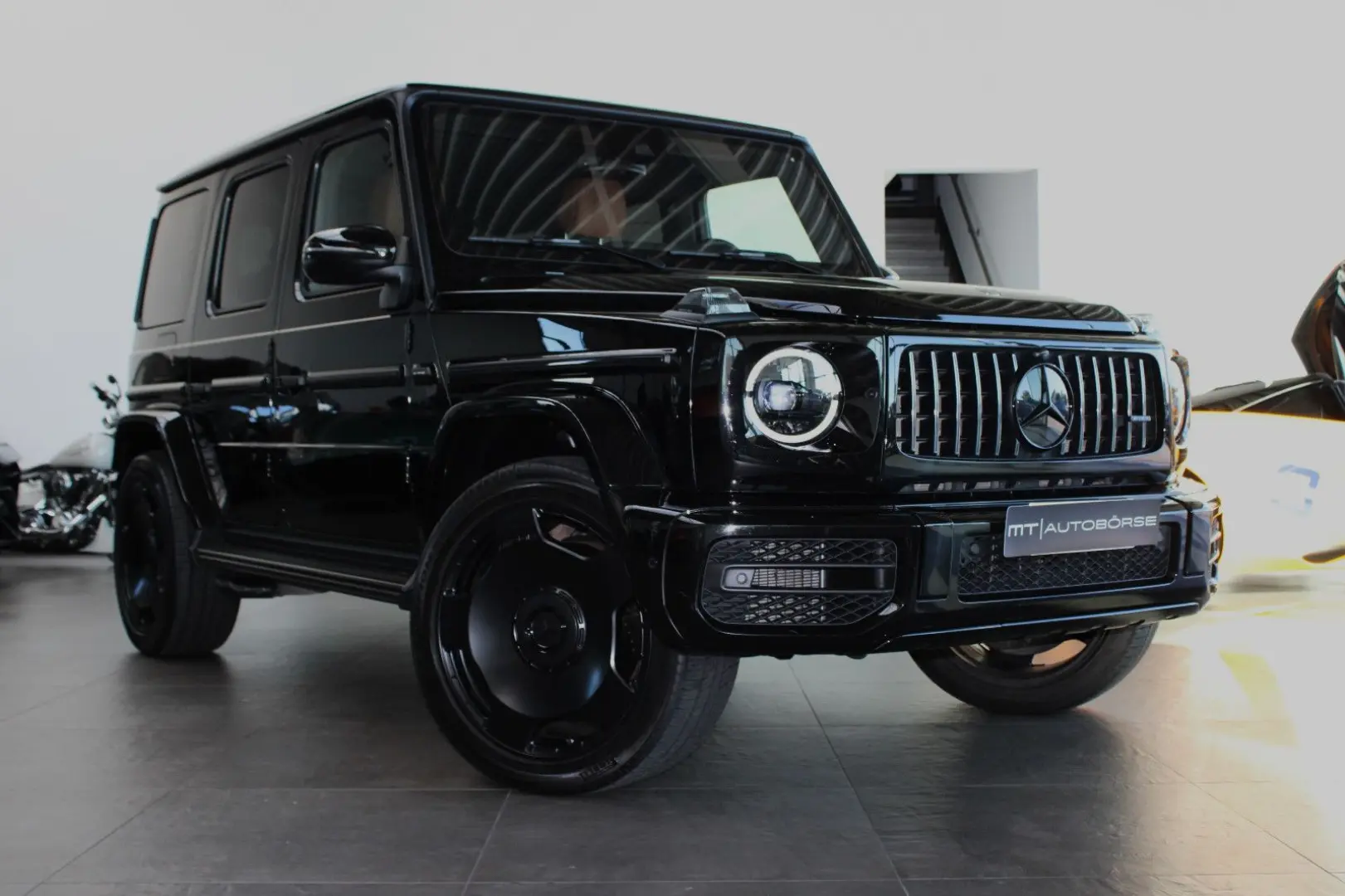 G 63 AMG PERFORMANCE EXKLUSIV | NIGHT | TV | 22