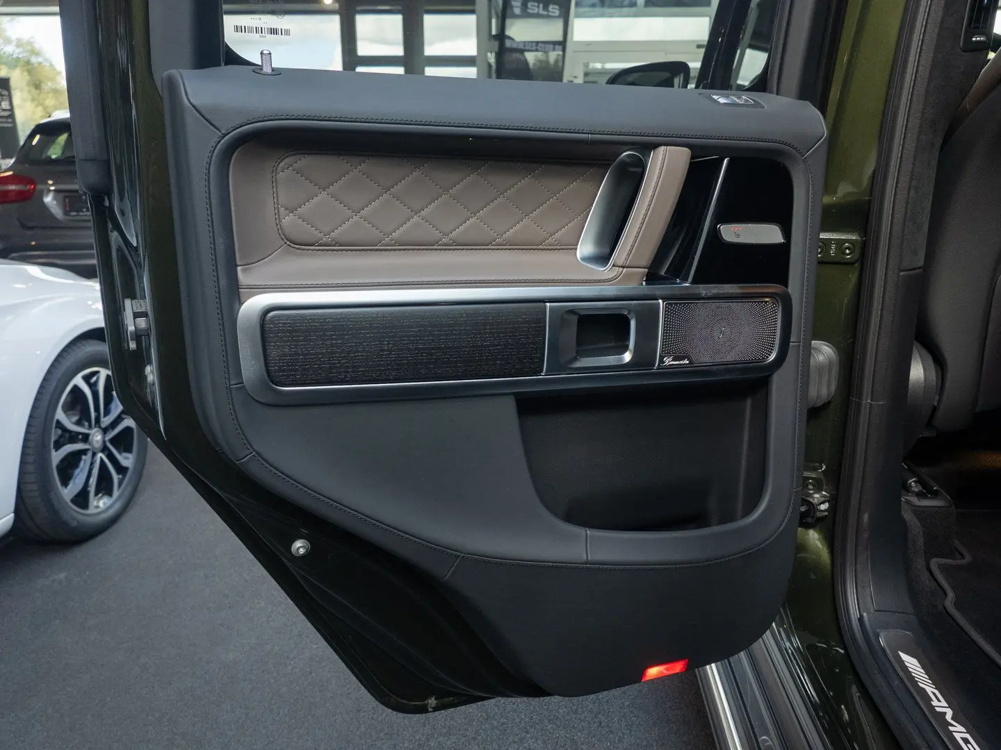 AMG G 63 oliv,Holzboden Kirsche,Sthzg,Sitzkl,AHK