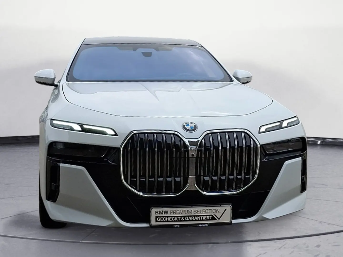 740d xDrive M SPORT Panorama Sky Lounge