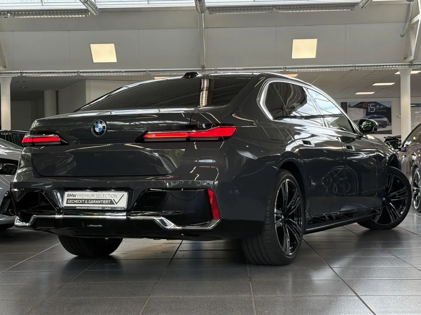 BMW 750e xDrive M Sport