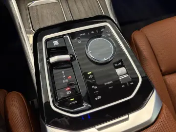 BMW 750e xDrive M Sport