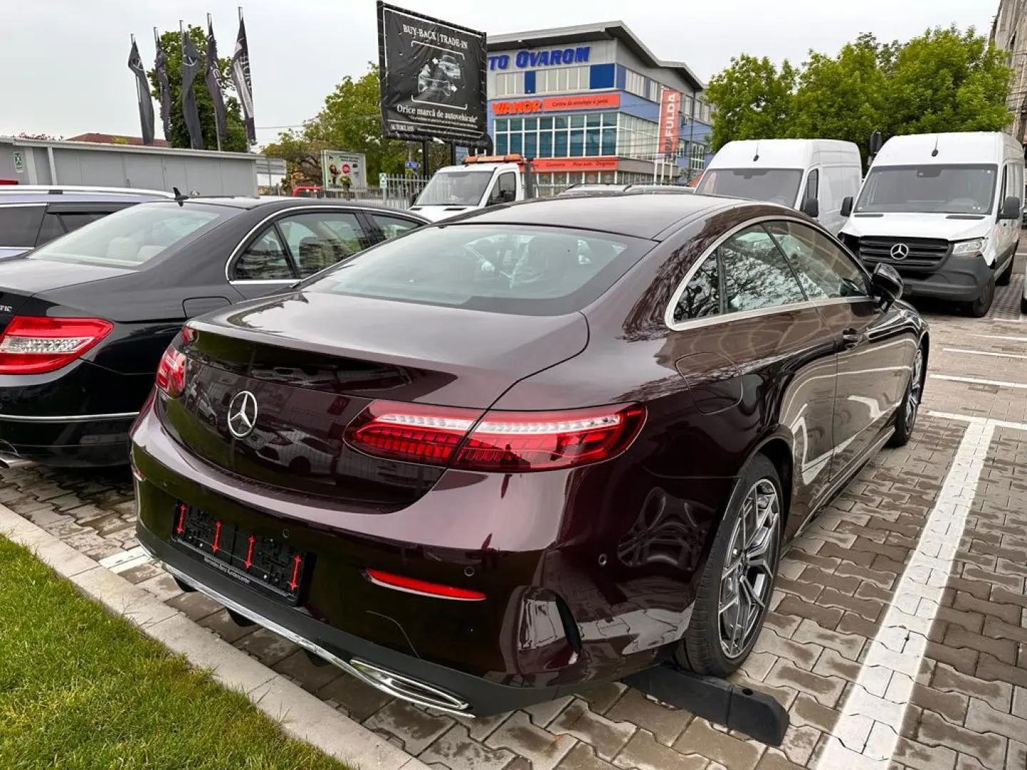 Mercedes-Benz E 200