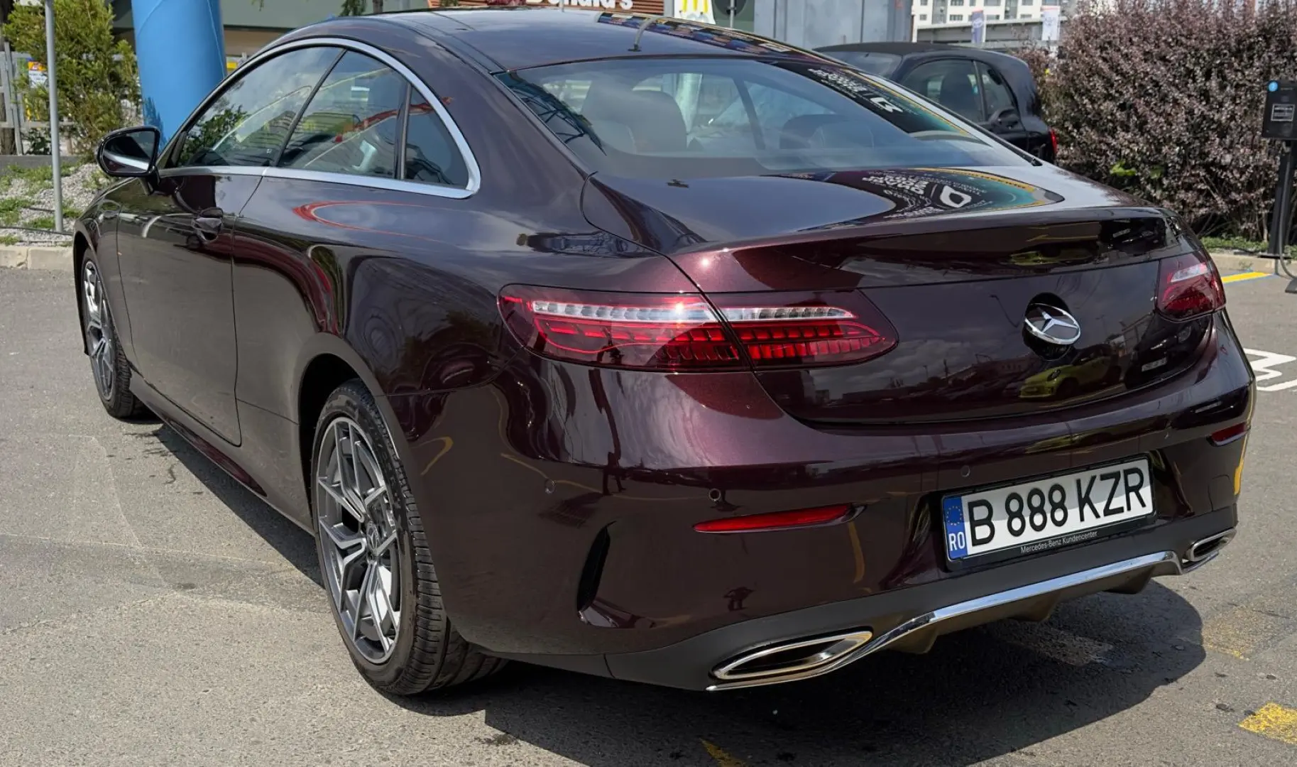 Mercedes-Benz E 200