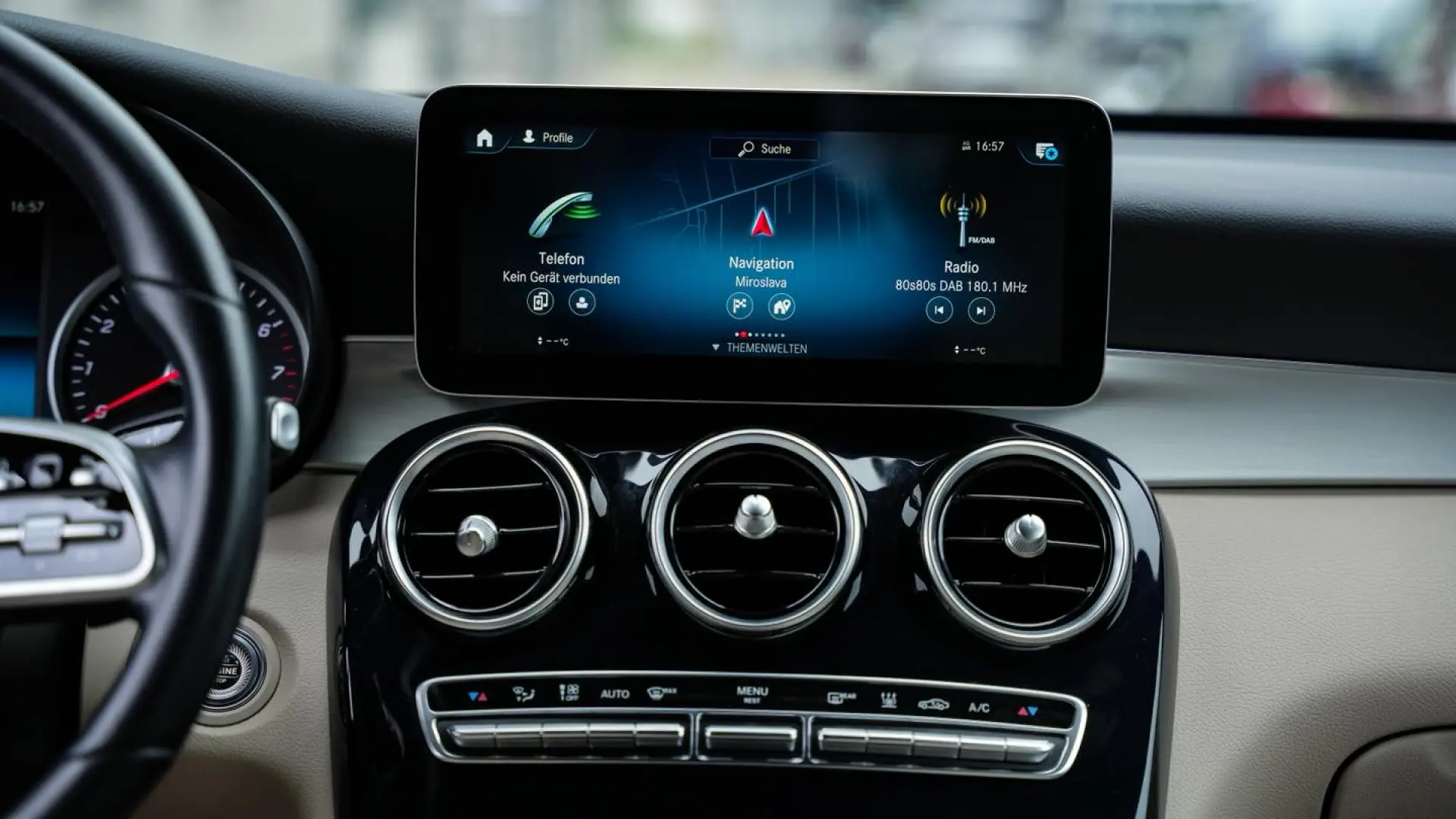 Mercedes-Benz GLC 300e Plug-in Hybrid