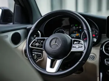 Mercedes-Benz GLC 300e Plug-in Hybrid