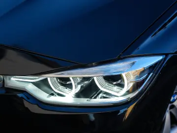 BMW 318i
