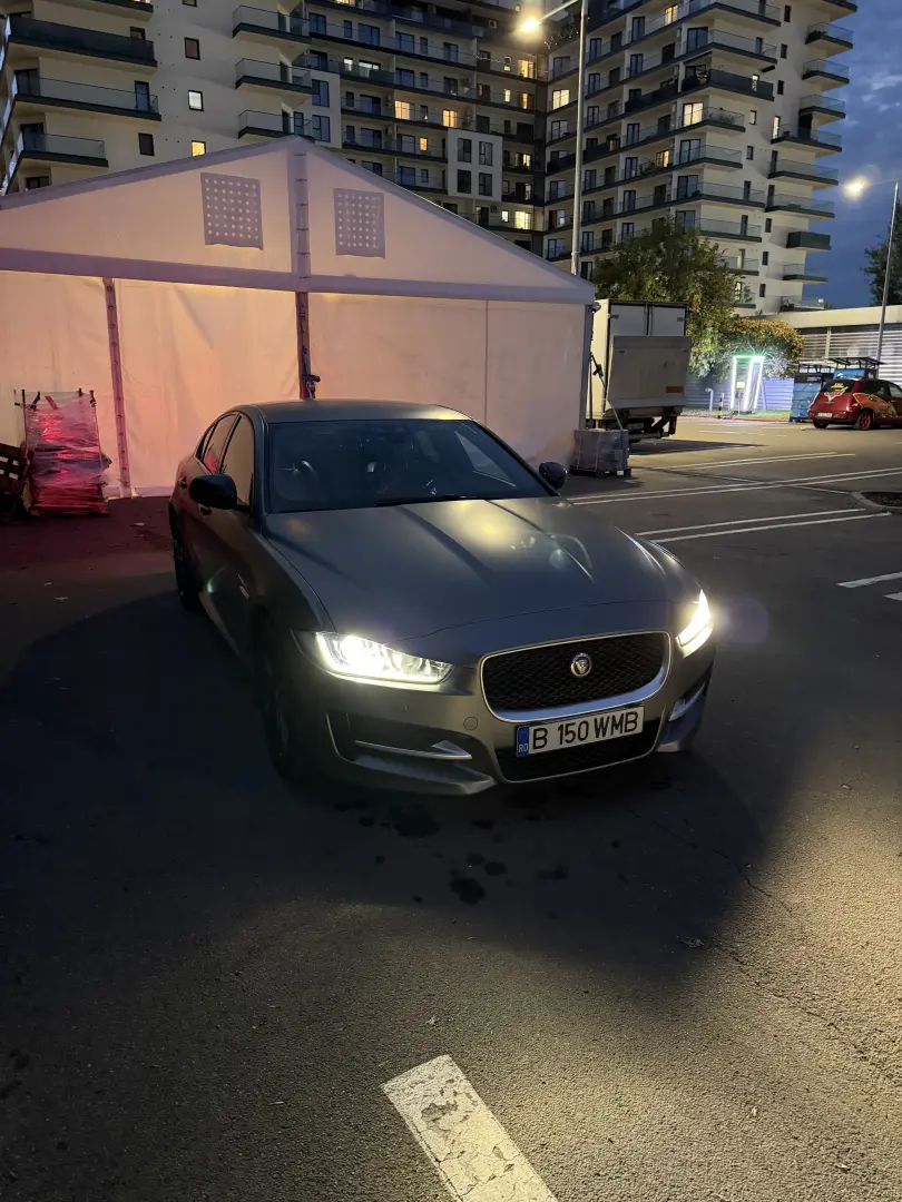 Jaguar XE