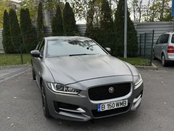 Jaguar XE