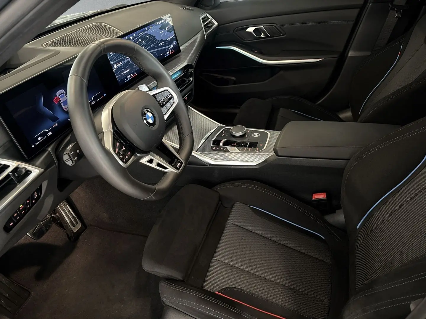 BMW 320 ixDrive FACELIFT M-SPORT ACC 360°