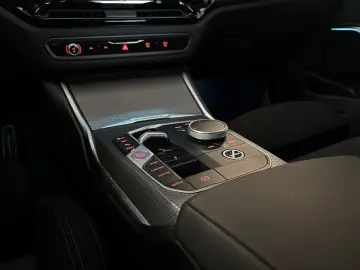 BMW 320 ixDrive FACELIFT M-SPORT ACC 360°